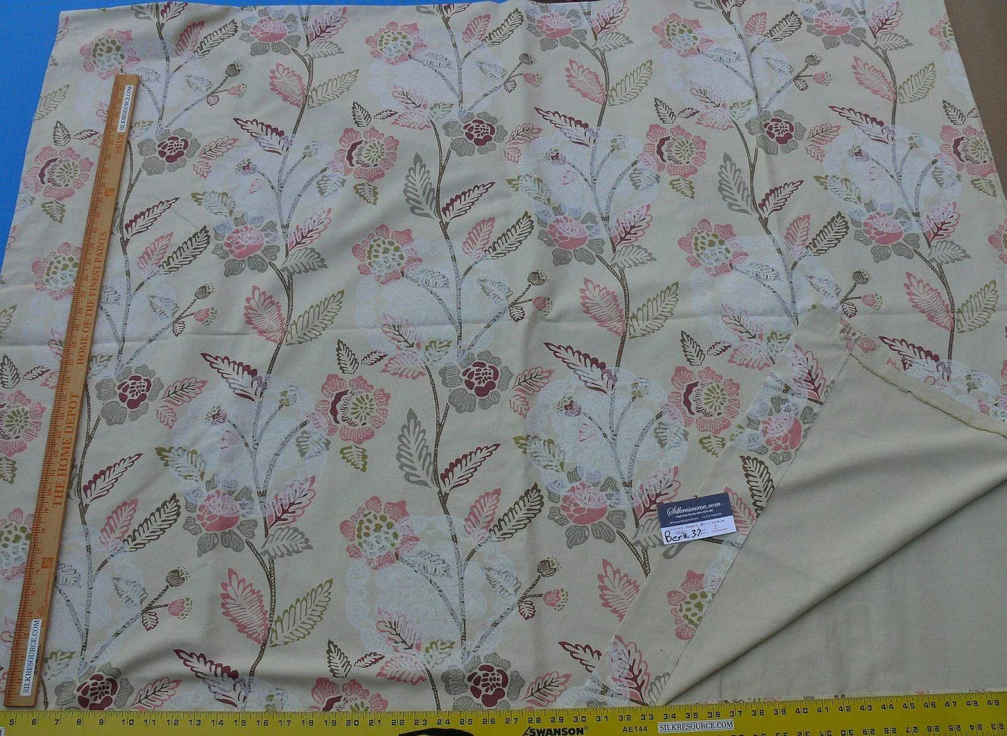 12 Berkbox37 Length Scalamandre Chester Square Rose Pink Cotton Print 2.4y MSRP USD 190/Y