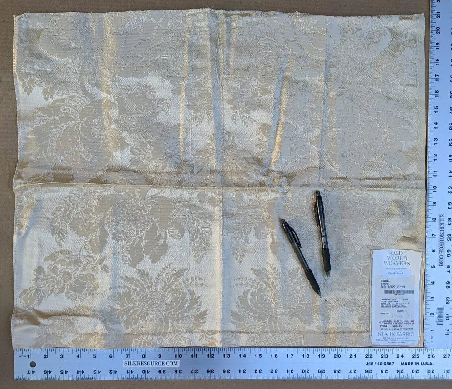 64 Ev11 Scalamandre Showroom Sample 21"x25" Padua Beige 100% Silk Floral MSRP USD 387/Y Minor Defect