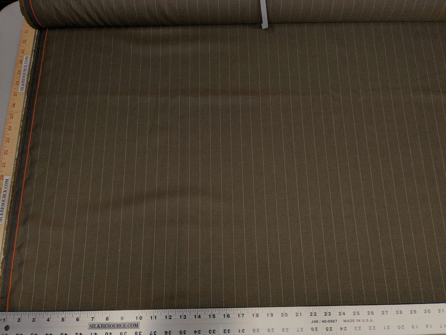 By Yd High End 100%WOOL SATIN STRIPE DEEP CHARCOAL from UK MSRP USD160+/y