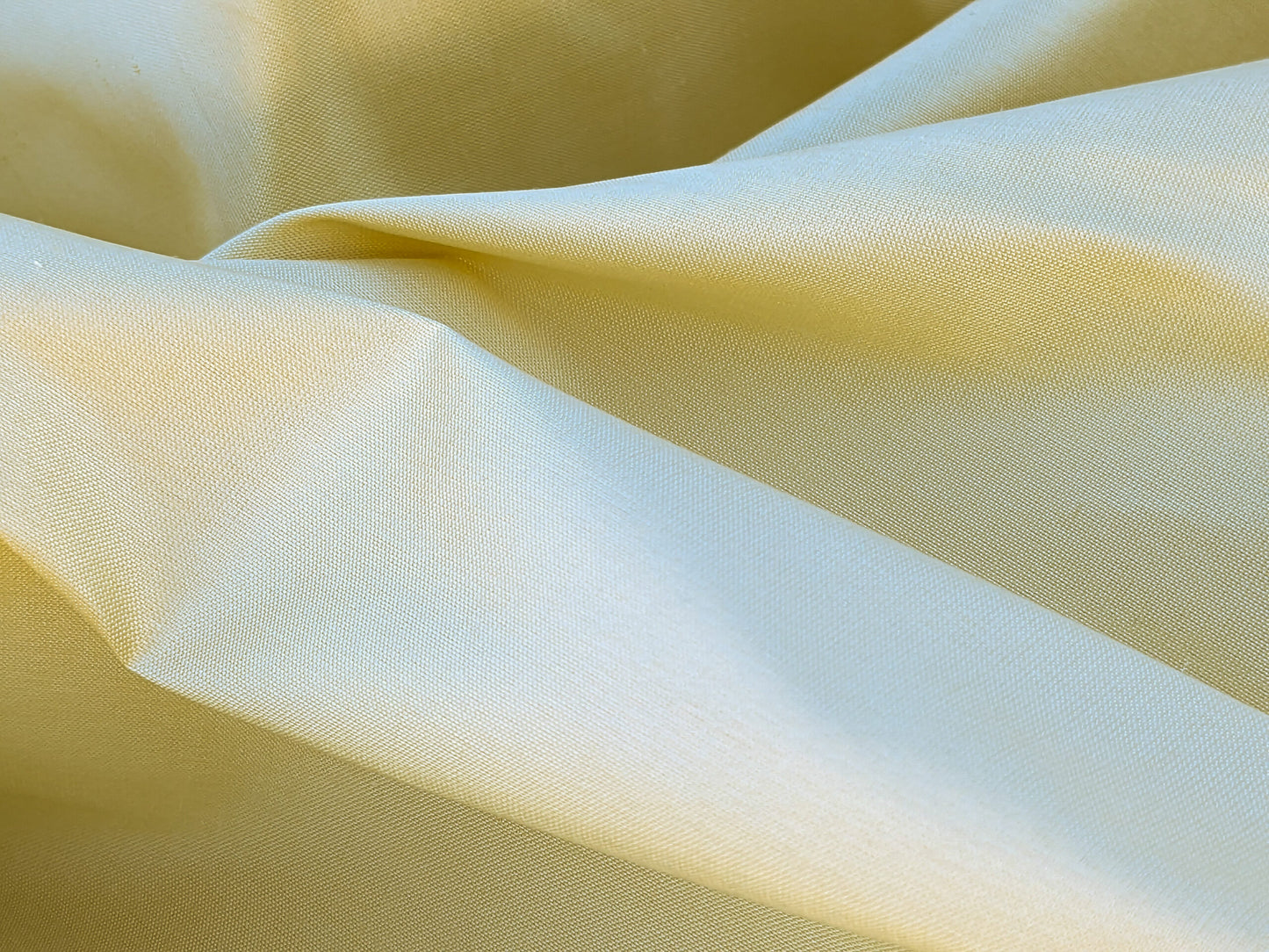 Bty Scalamandre Shangri-la Silk Dupioni "froth" Light Yellow Gold MSRP USD 158Y