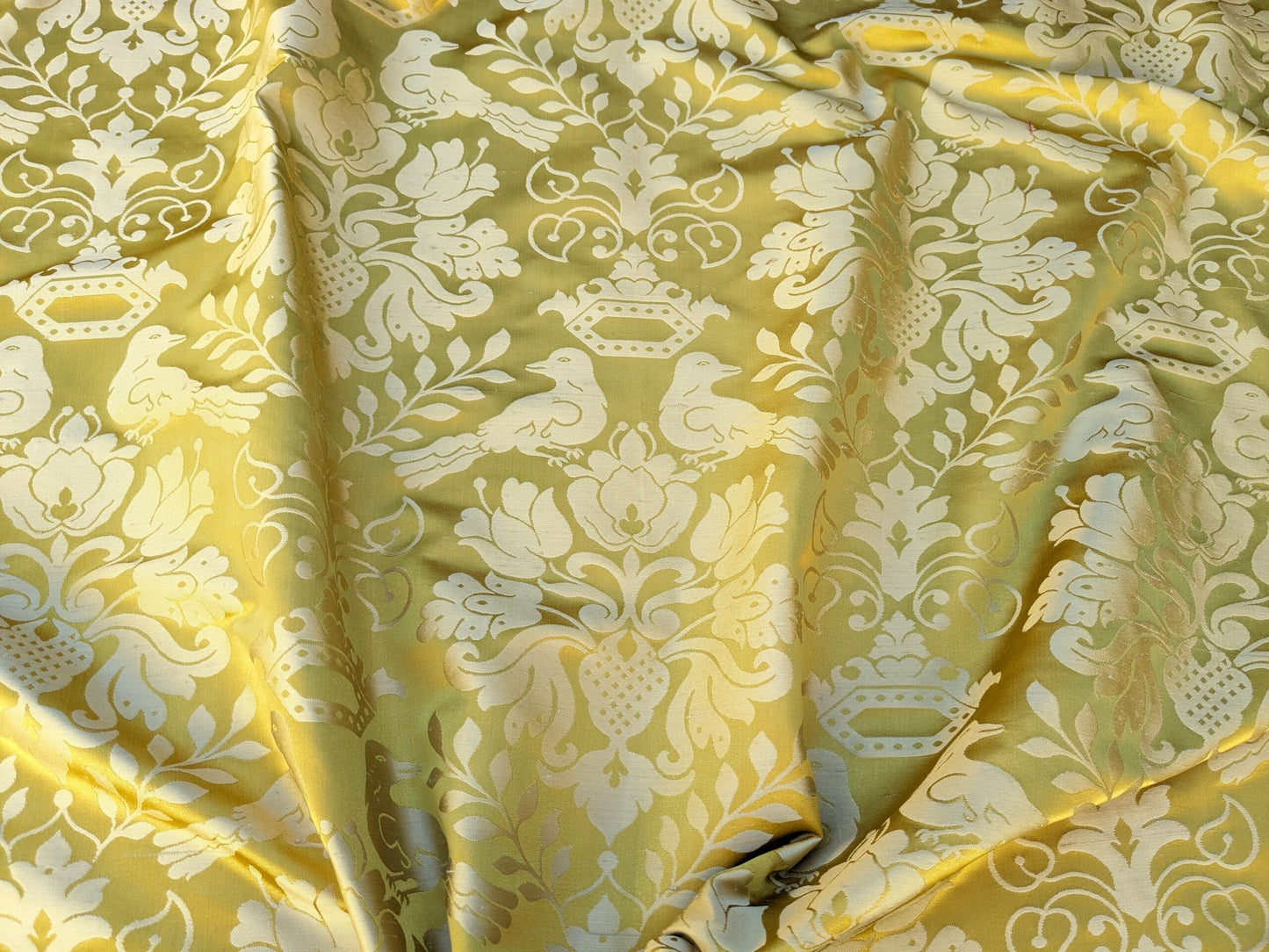 1.5Y Scalamandre 100%silk Love Bird Gold MSRP USD664/Y