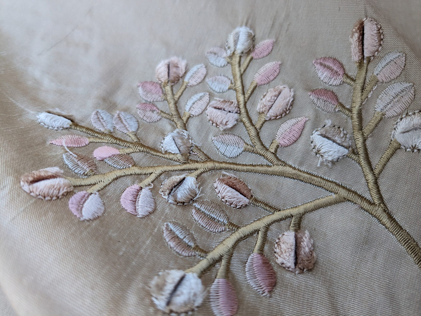 By Yd Kravet Silk Dupioni Embroidery Beige Pink Sprig MSRP USD 100+/Y