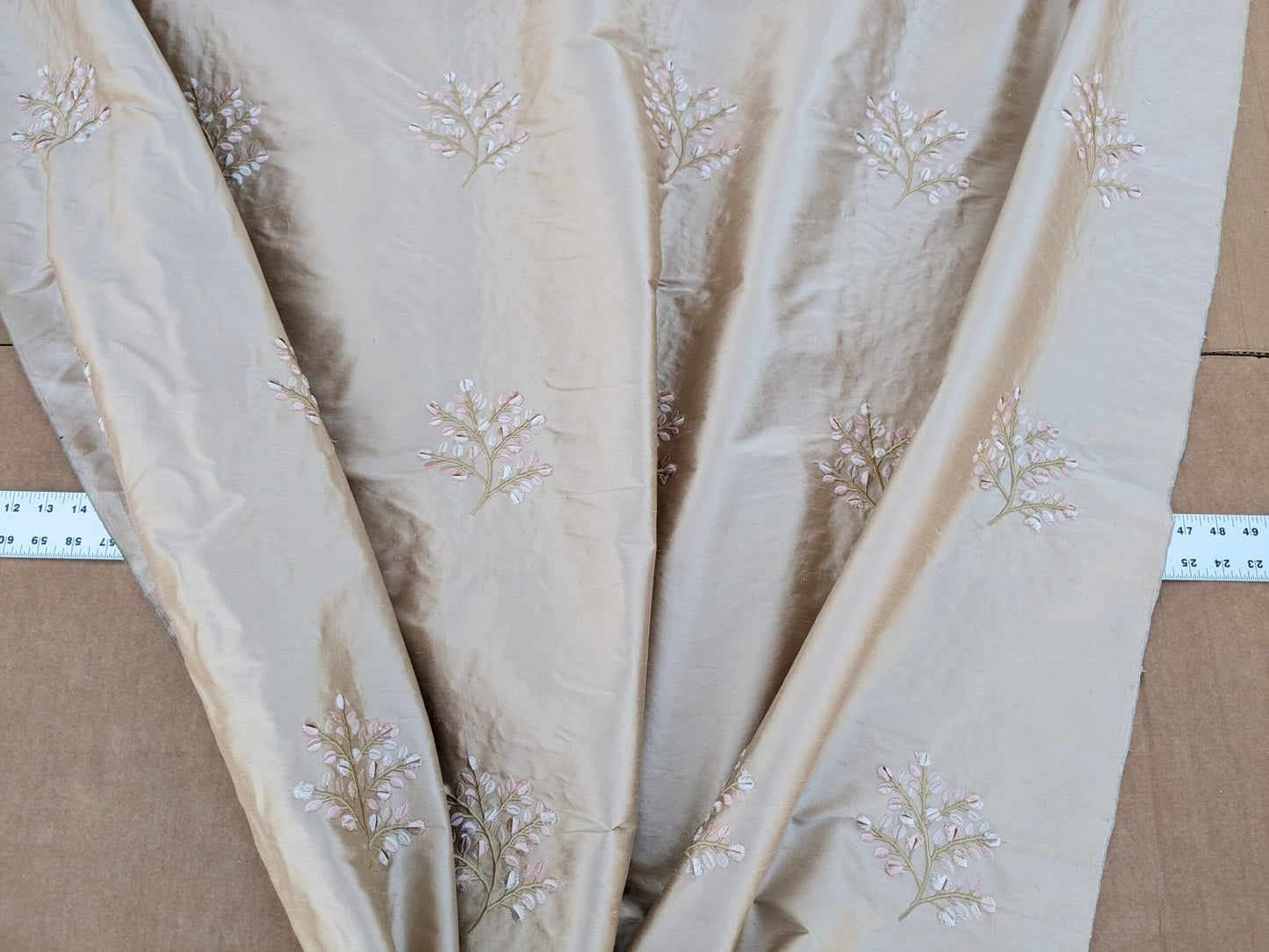 By Yd Kravet Silk Dupioni Embroidery Beige Pink Sprig MSRP USD 100+/Y