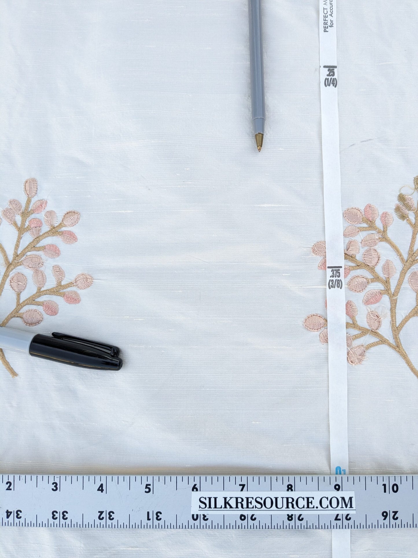 2.5Y Kravet Silk Dupioni Embroidery White Pink Sprig MSRP USD 100+/Y Minor defects