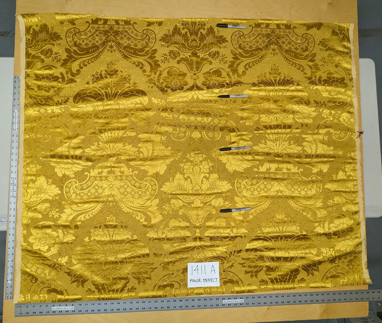 1.2Y Scalamandre Silk &amp; Linen Renaissance Damask Lotus Rose Gilded Gold Glamour! Minor Defect