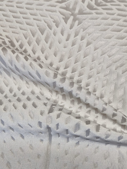 14 EV34 Special Square Jacquard by Lelievre Paris Baccara M1 Platine White Small Scale Texture Diamond Polyester MSRP USD300+/y