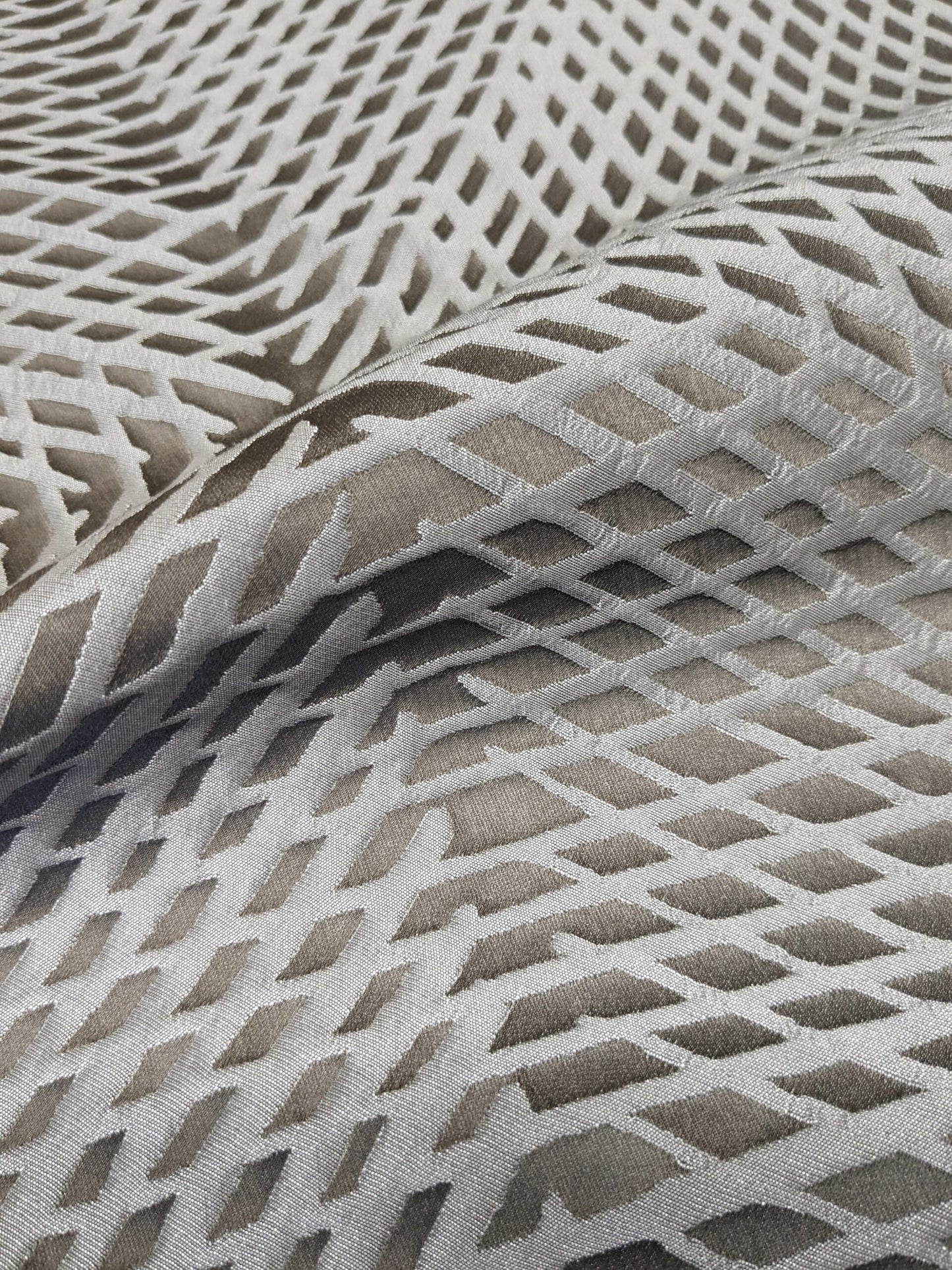 18 EV34 Special Square Jacquard by Lelievre Paris Baccara M1 Graphite Gray Small Scale Texture Diamond Polyester MSRP USD300+/y