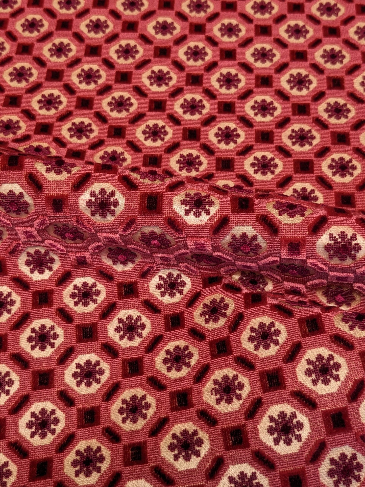 69 EV34 Special Square Jacquard by Tassinari and Chatel Brienne Red White Velvet Geometric Small Scale MSRP USD 20,000+/y