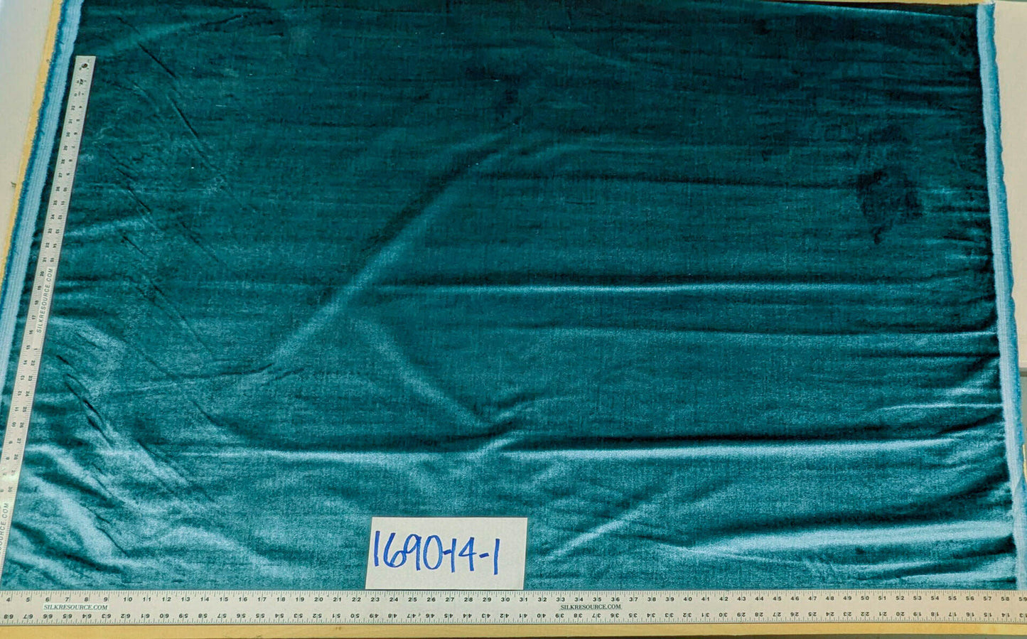 King's Silk Velvet Peacock Blue Radiance Heavy! Highest Quality MSRP USD 700+/Y