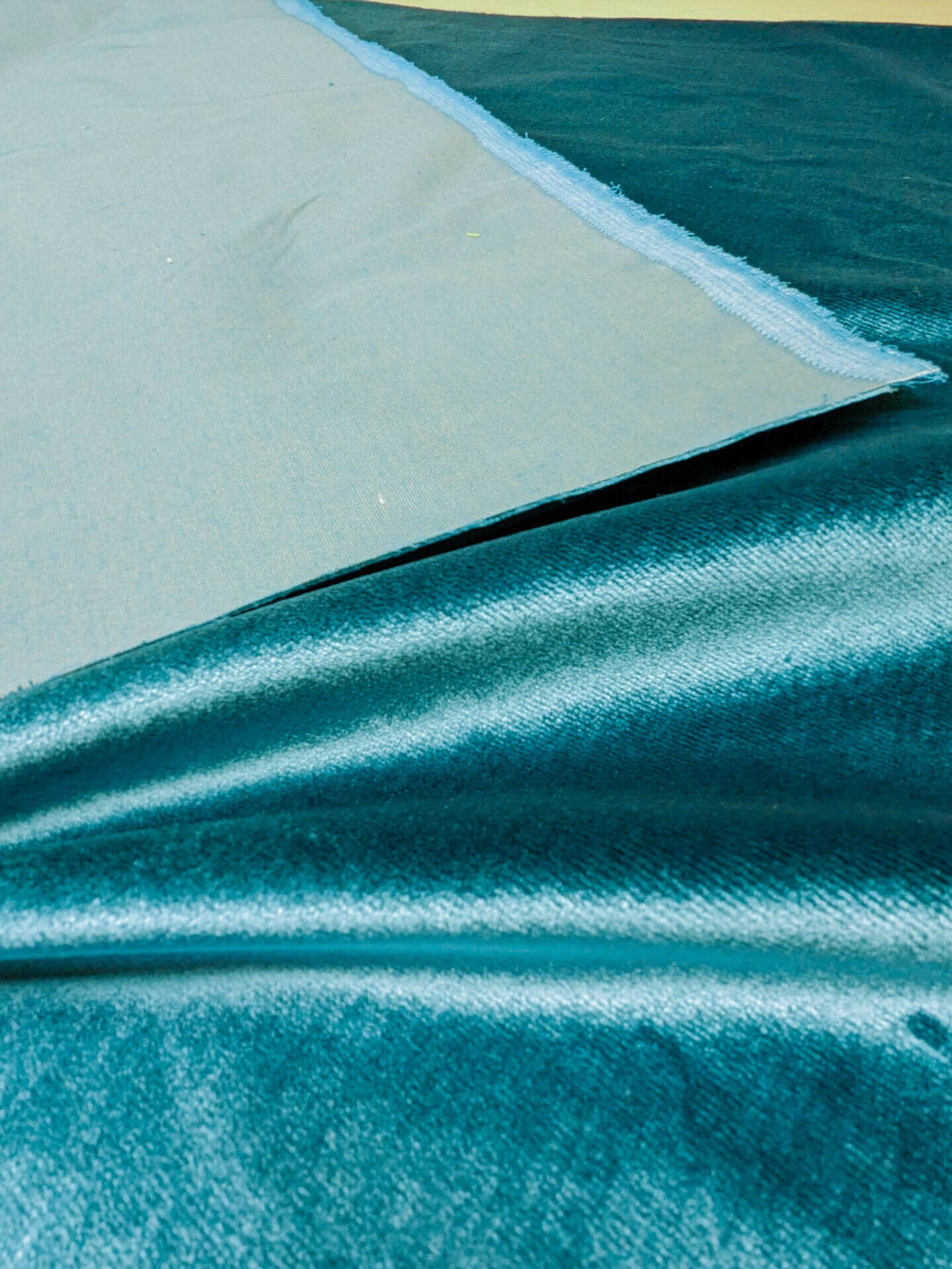 King's Silk Velvet Peacock Blue Radiance Heavy! Highest Quality MSRP USD 700+/Y