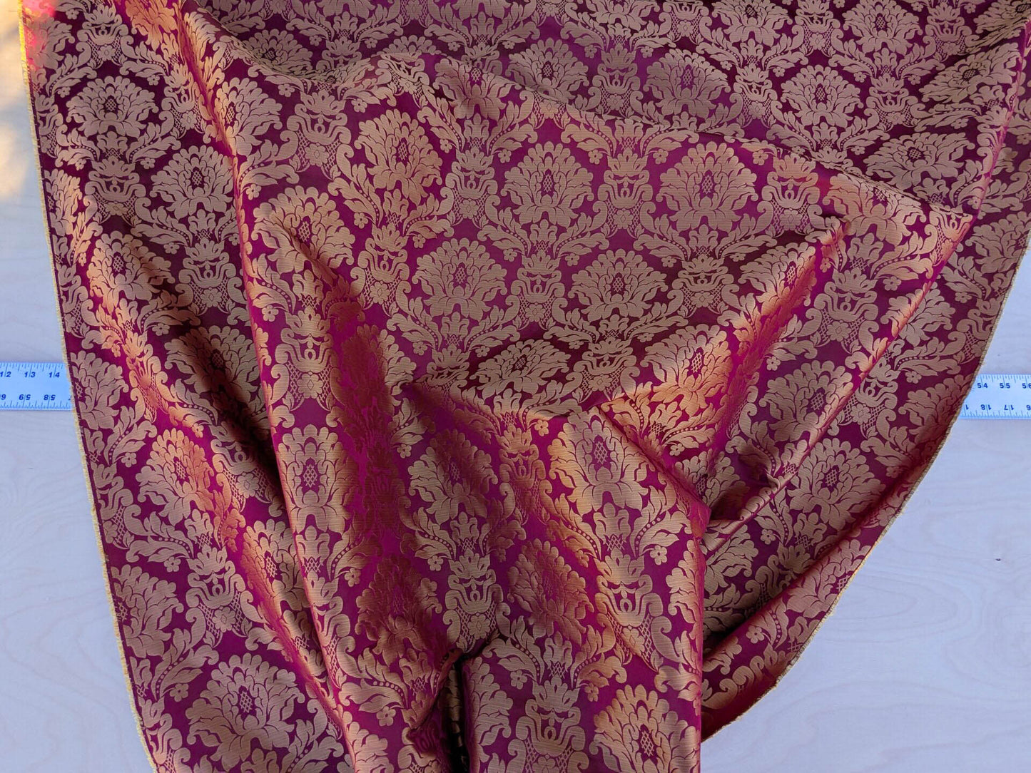 High End Veranda Renaissance Damask 100% Silk Red and Gold