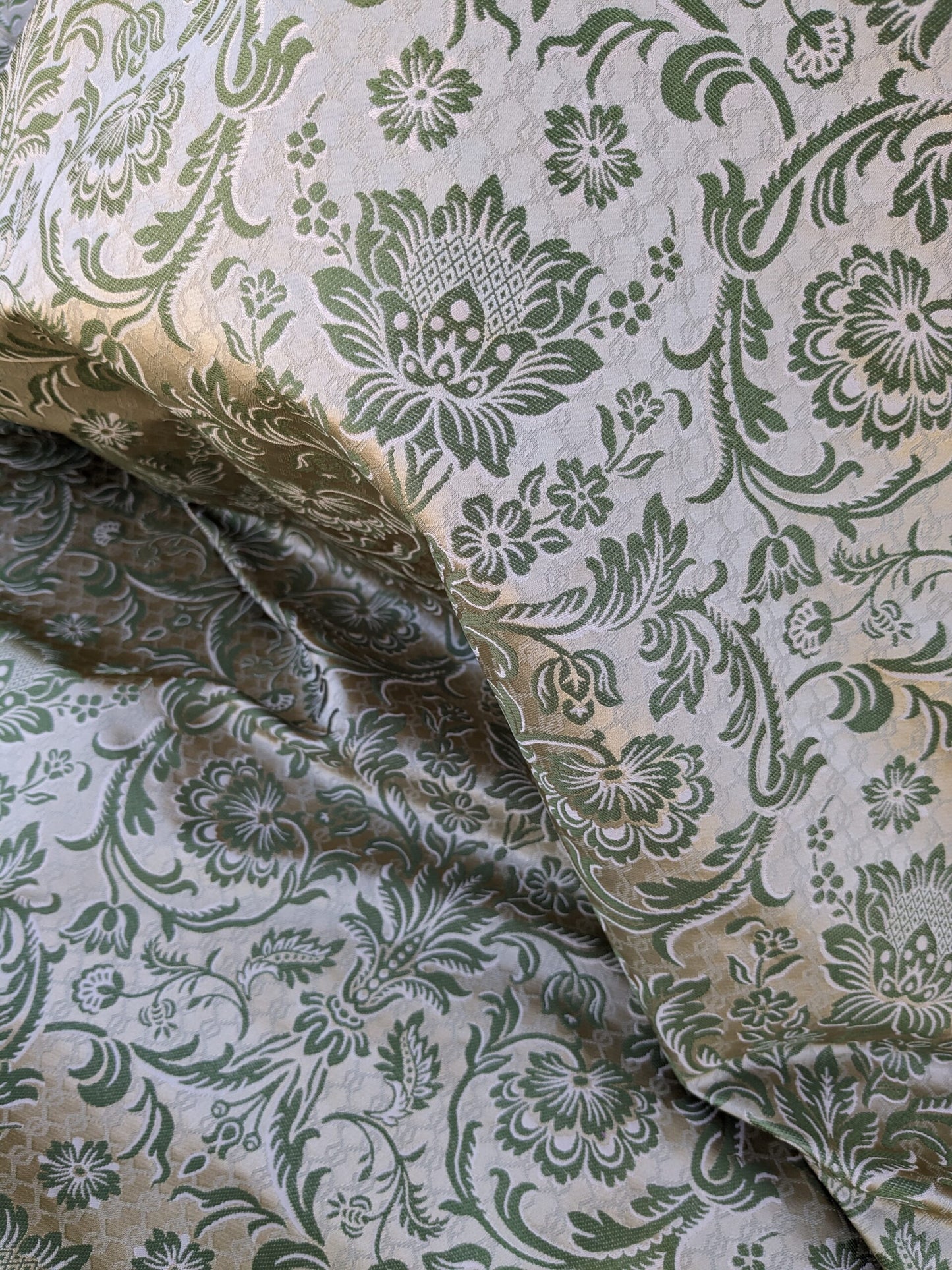 In Name of Rose Medallion Acanthus Renaissance Silk Damask Jacquard Pale Green & Gold MSRP USD 225Y