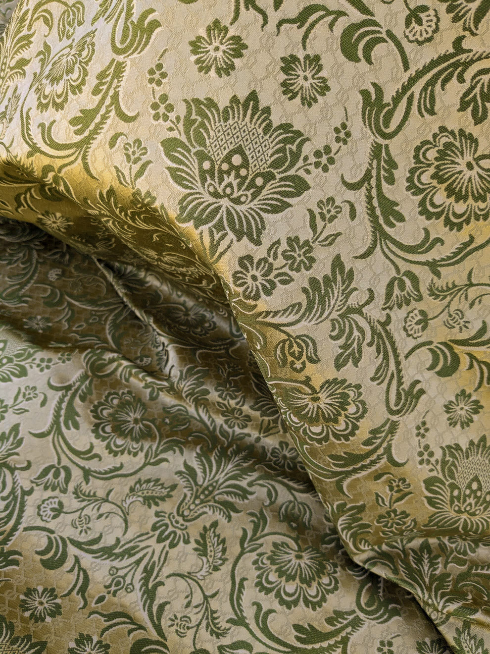 In Name of Rose Medallion Acanthus Renaissance Silk Damask Jacquard Pale Honeydew Green  & Gold MSRP USD 225/Y
