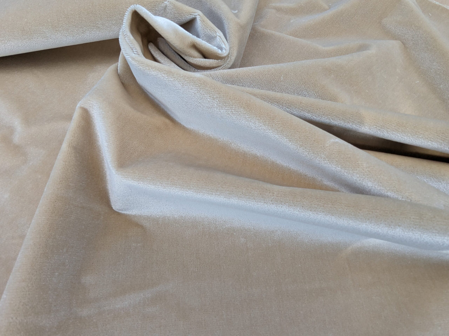 King's Silk Velvet Cream Buttery White Radiance Highest Quality Heavy 39,000+ martindale MSRP USD 728/Yard