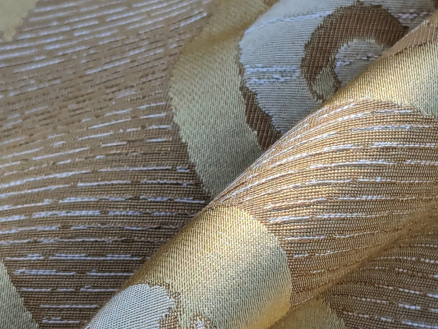 By Yd Lee Jofa Ashton Damask Gilt Gold Silk Sculptural Damask Reversible Medallion Renaissance MSRP USD 270/y