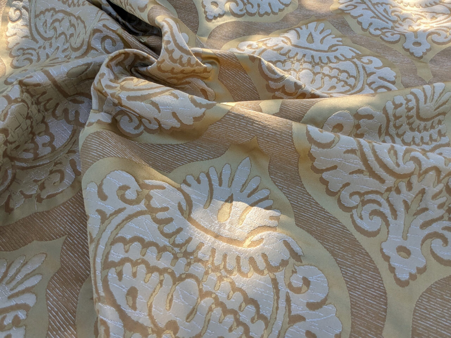 By Yd Lee Jofa Ashton Damask Gilt Gold Silk Sculptural Damask Reversible Medallion Renaissance MSRP USD 270/y