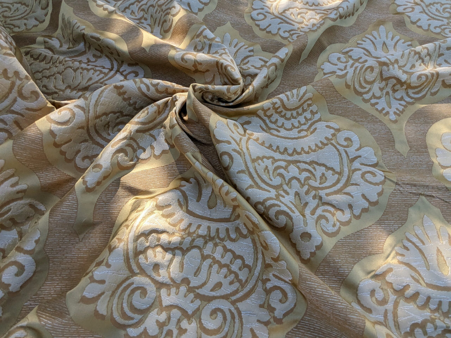 By Yd Lee Jofa Ashton Damask Gilt Gold Silk Sculptural Damask Reversible Medallion Renaissance MSRP USD 270/y