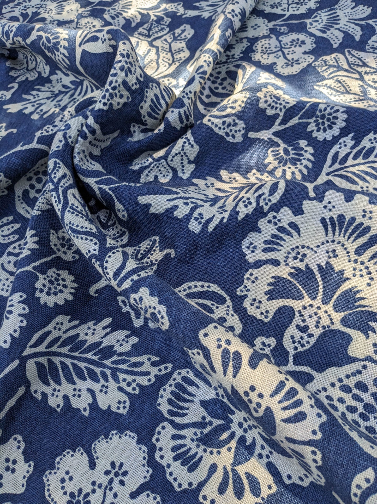 8 EV35 Length 1.2y Scalamandre Calais Linen Print Indigo Blue White Mediterrinan Pomegranite Block Print Heavy Linen MSRP USD300+/y