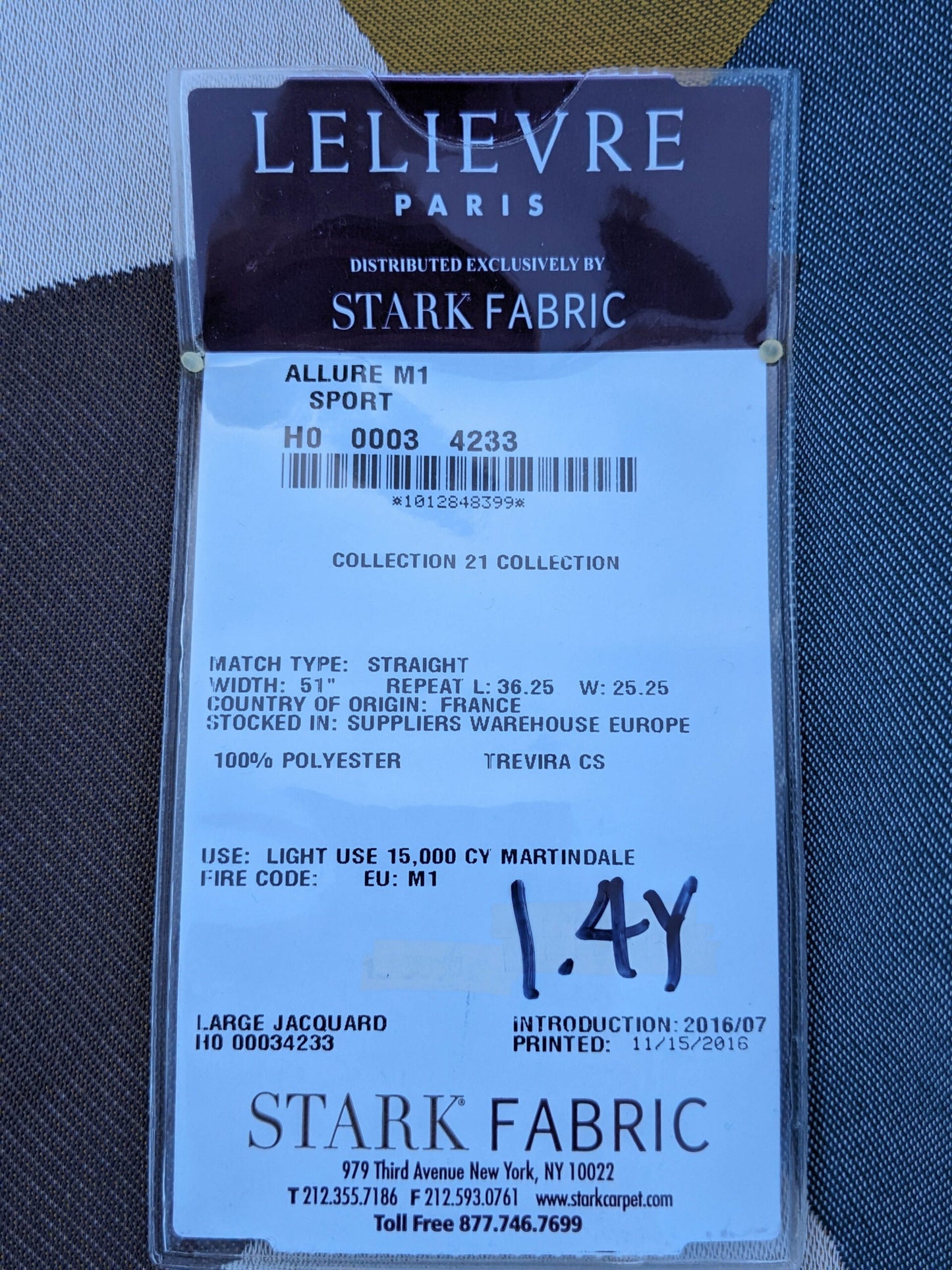 20 EV35 Length 1.4y Lelievre Paris Allure M1 Sport Blue Yellow White Large Jacquard Abstract Graphic MSRP USD574/y