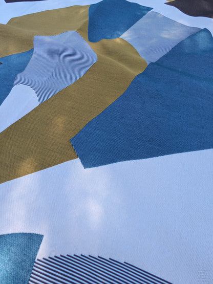 20 EV35 Length 1.4y Lelievre Paris Allure M1 Sport Blue Yellow White Large Jacquard Abstract Graphic MSRP USD574/y