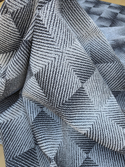 22 EV35 Length 2.8y Lelievre Hypnose M1 Poivre Black White Texture Plain Plaid Square MSRP USD 400+/y