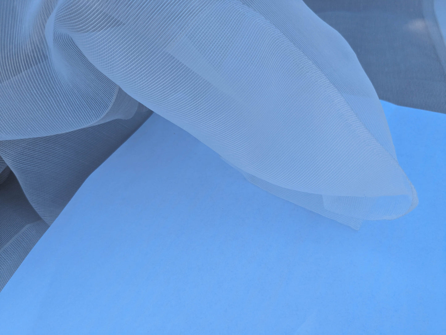 40 EV35 Length 2.5y Christian Fischbacher Dialog Natural White Stripe Sheer  MSRP200+/y