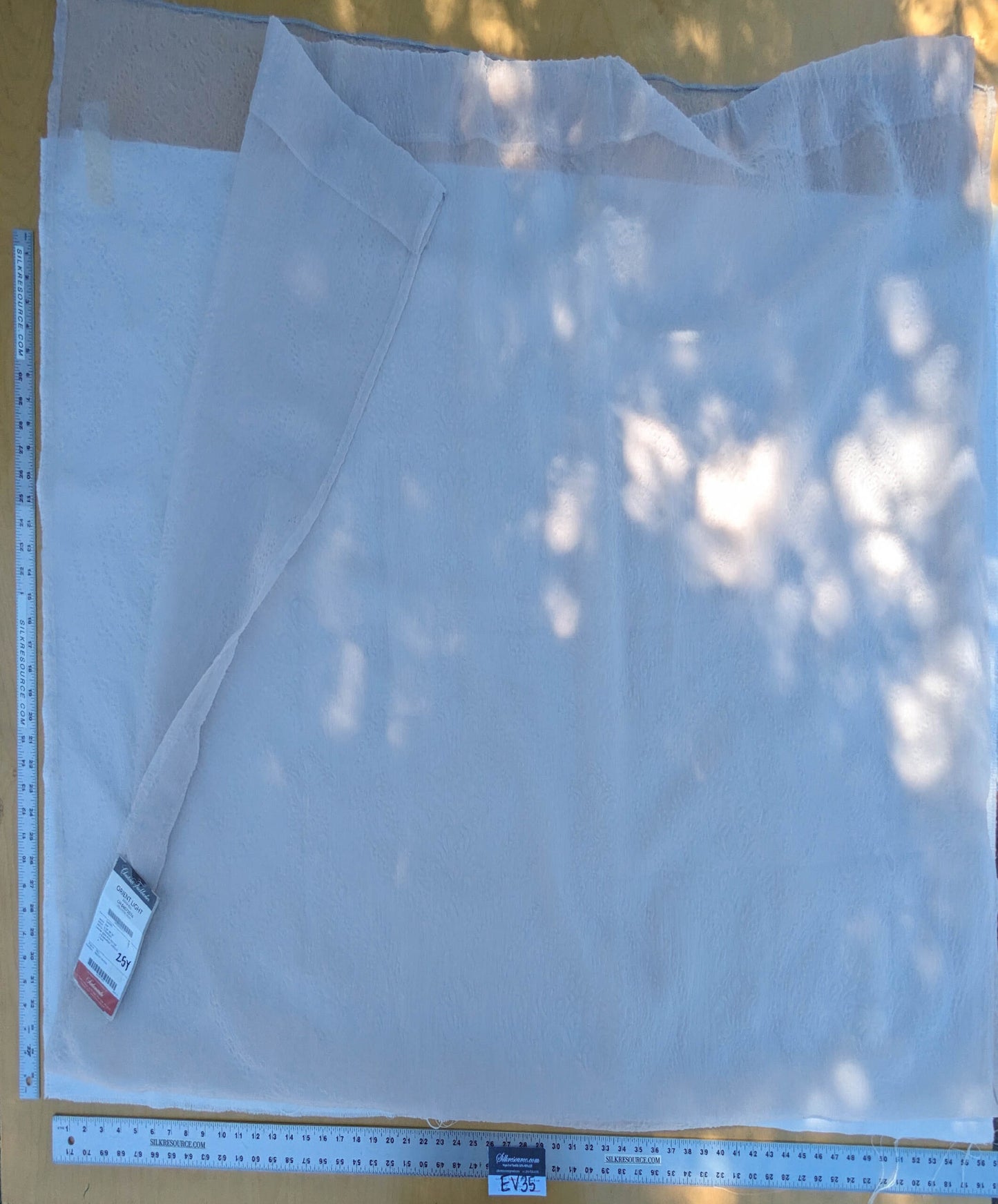 41 EV35 Length 2.5y Christian Fischbacher Orient Light Eggshell White Polyester Sheer MSRP USD 300+/y