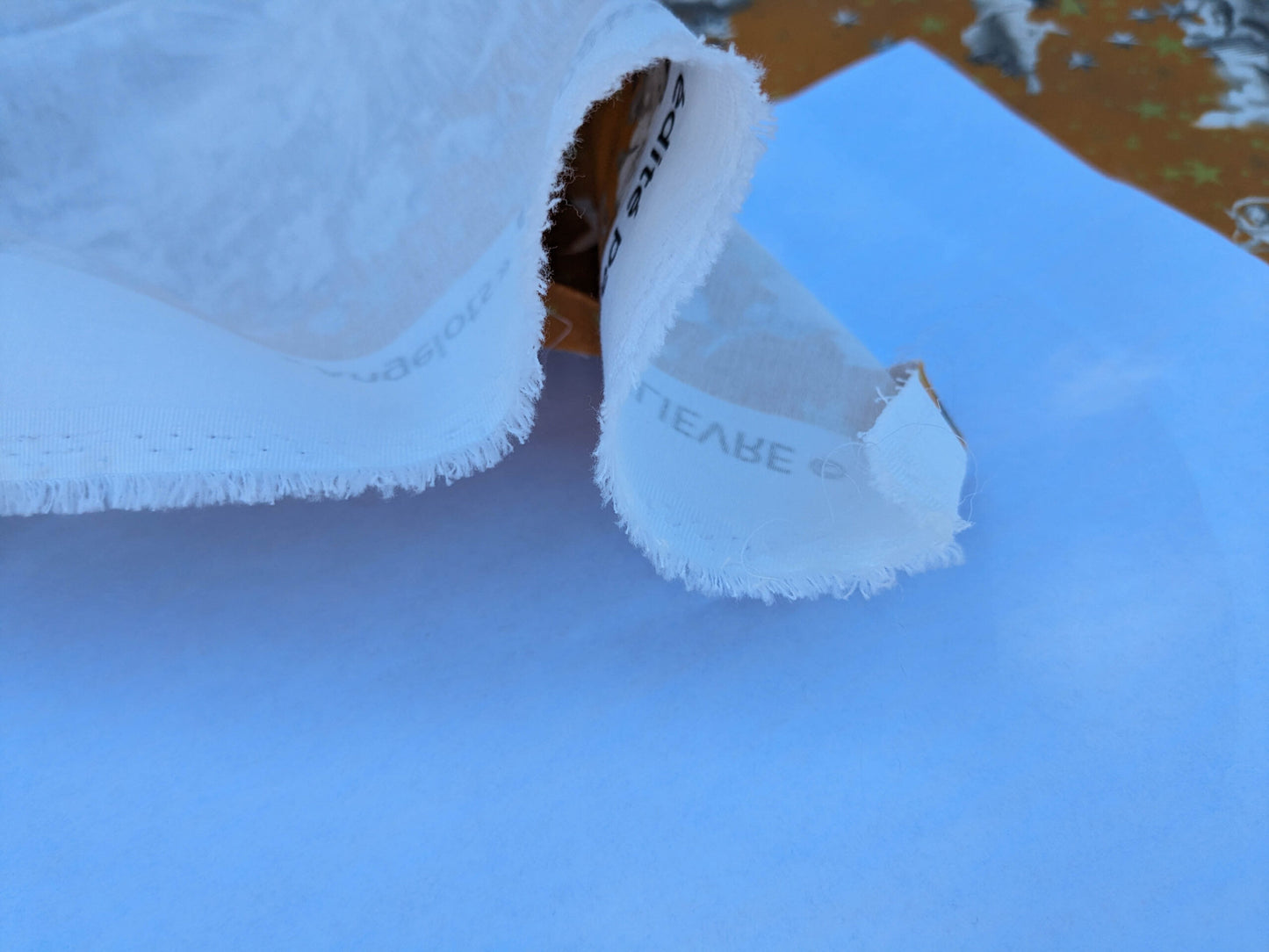 46 EV35 Length 1.4y Jean Paul Gaultier Angelots Terre Orange White Floral Landscape Medallion MSRP USD 506/y