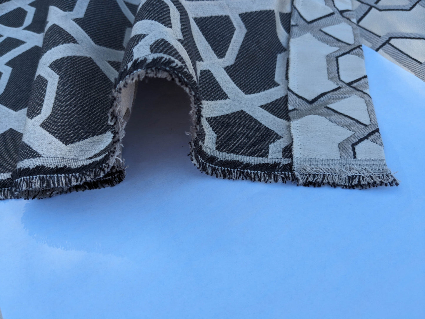 47 EV35 Length 2.8y Lelievre Ribon Argent Black Beige Jacquard Diamond Ogee Fretwork Lattice Large Jacquard MSRP USD 300+/y