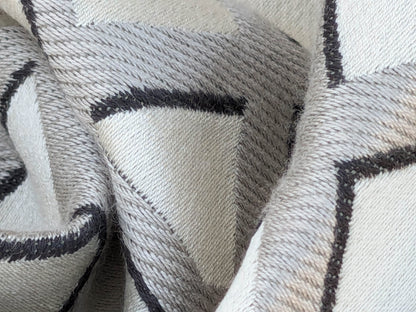 47 EV35 Length 2.8y Lelievre Ribon Argent Black Beige Jacquard Diamond Ogee Fretwork Lattice Large Jacquard MSRP USD 300+/y