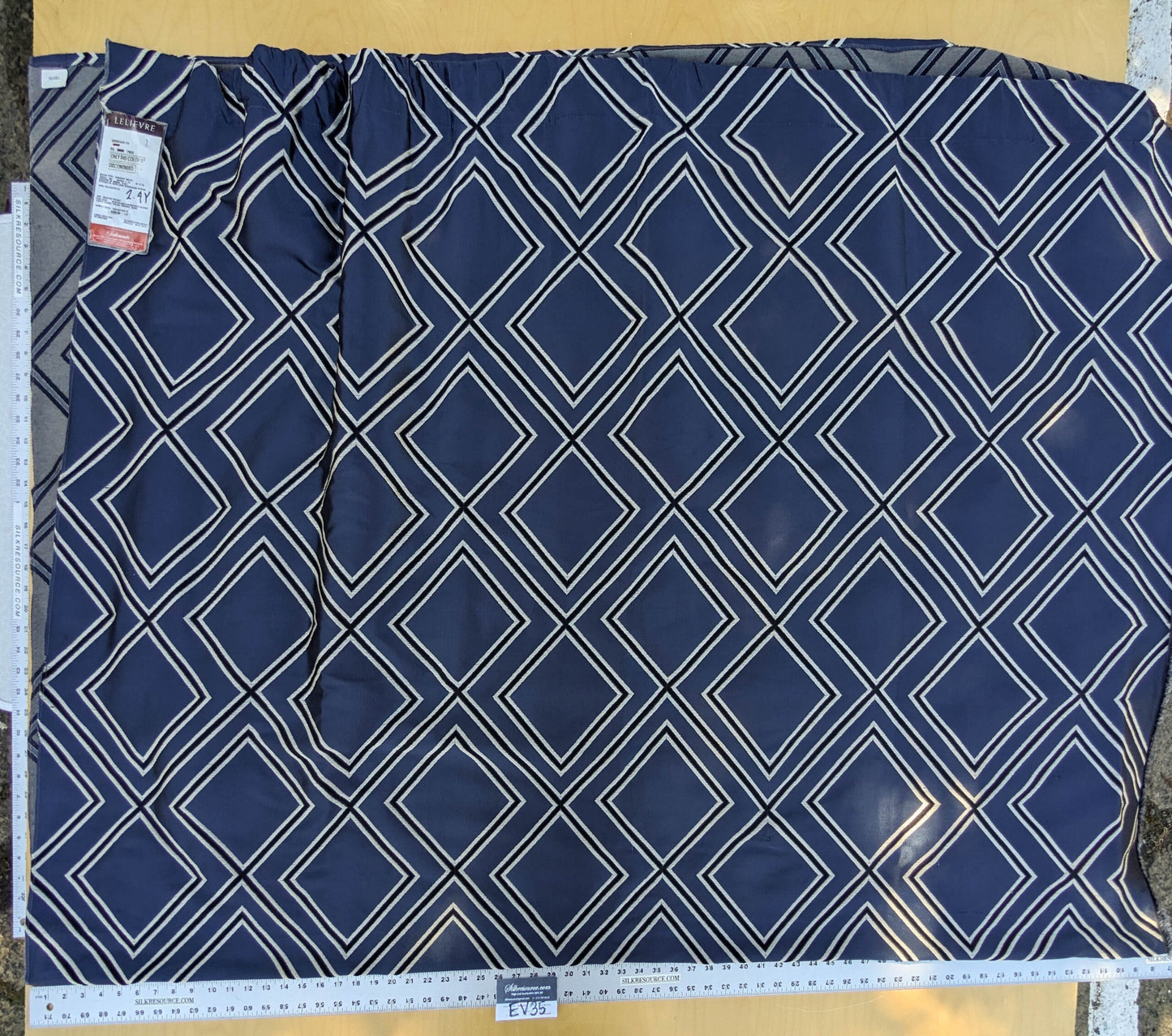50 EV35 Length 2.4y Scalamandre Corridor FR Nuit Blue White Large Jacquard Diamond Geometric MSRP UD300+/y