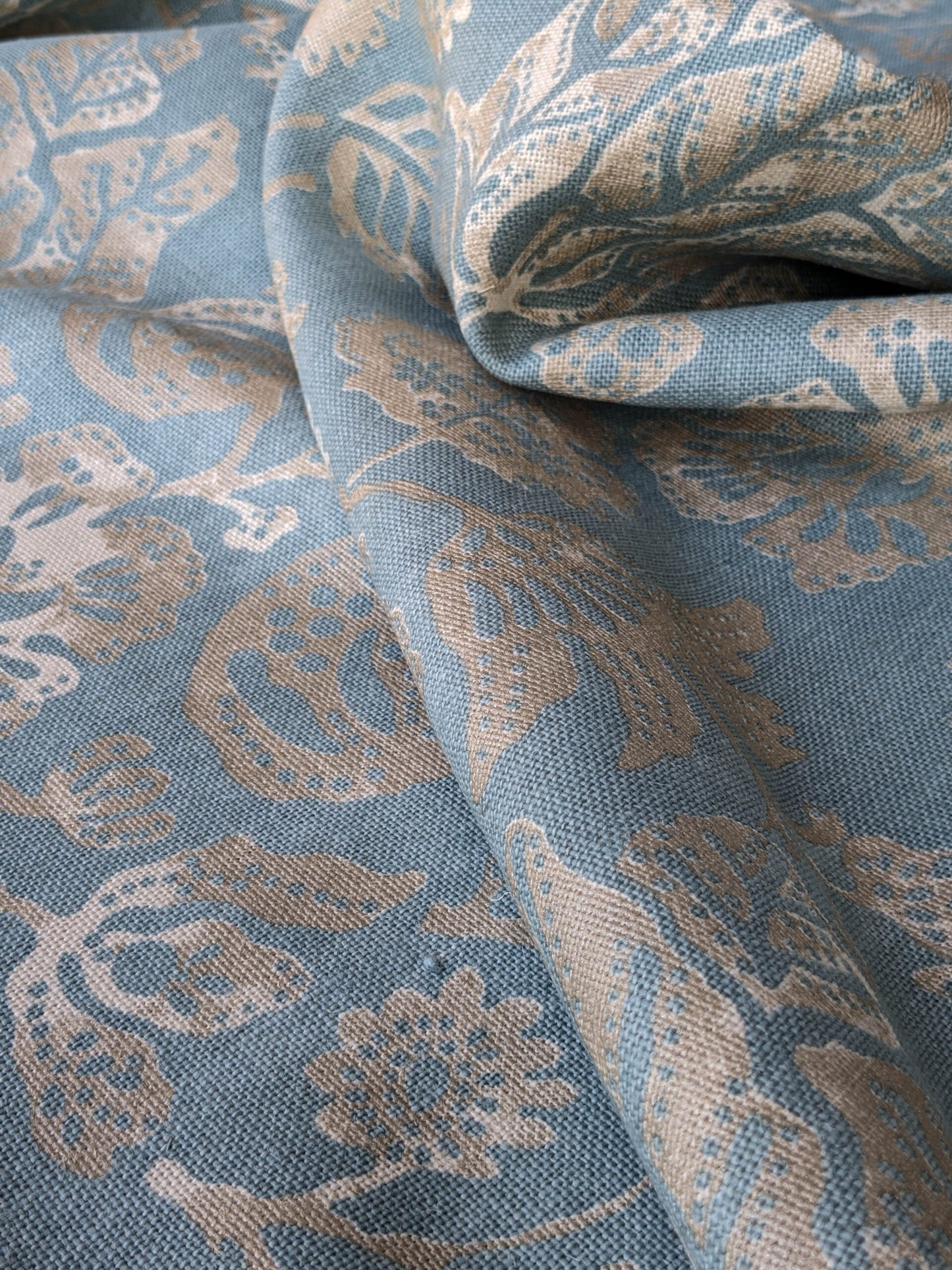 Scalamandre CALAIS LINEN PRINT in Sky Blue Mediterrinan Pomegranite Block Print Heavy Linen MSRP USD300+/y