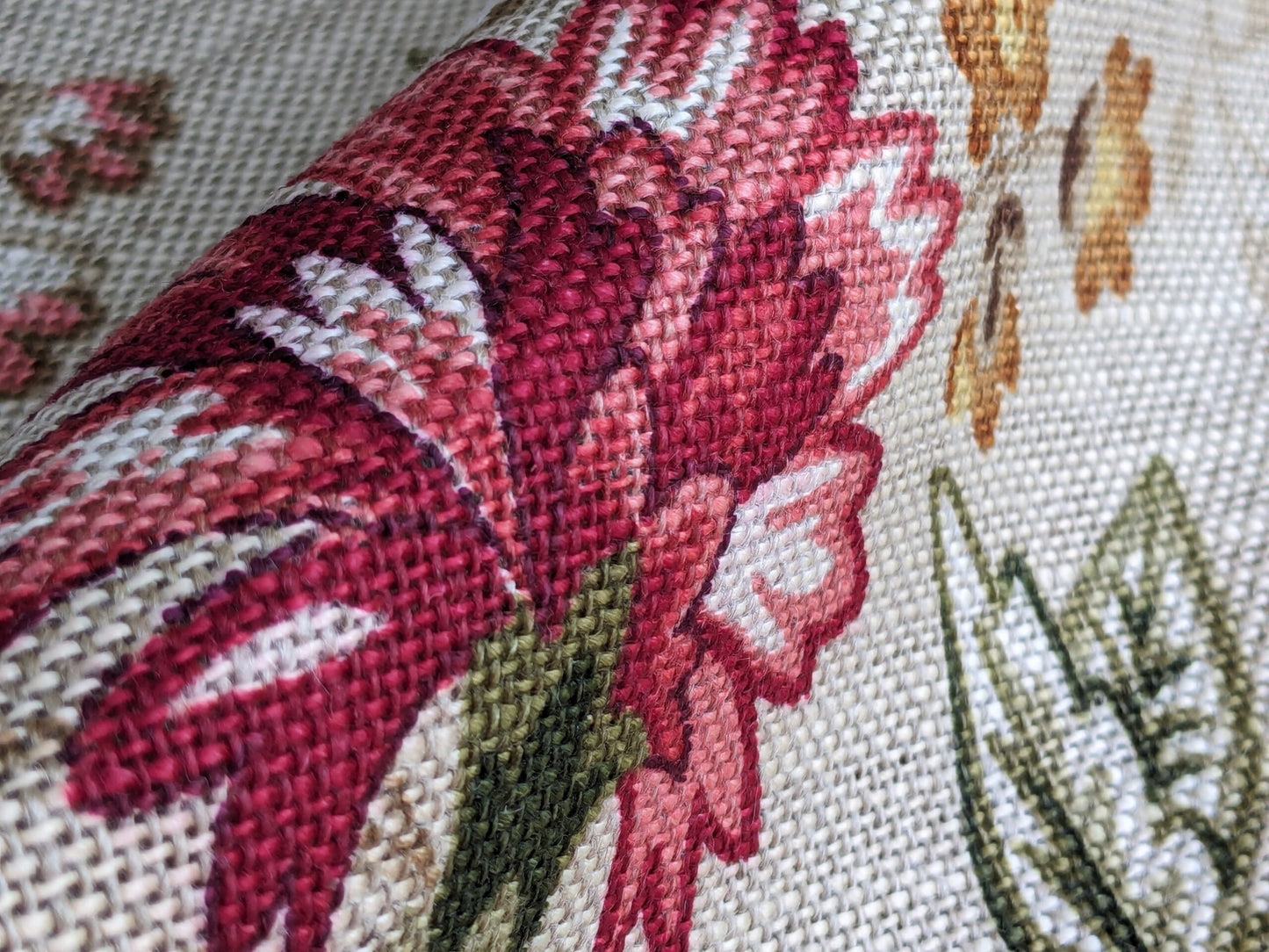 By Yard Scalamandre Old World Weavers Kentwell Rose Gold Natural English Chintz Linen Heavy MSRP USD 324/Y