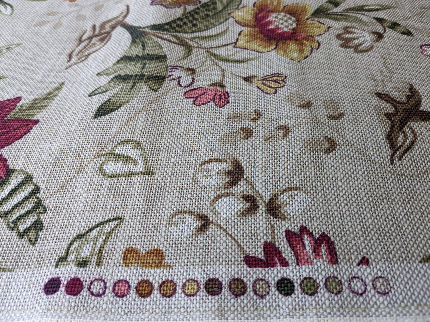 By Yard Scalamandre Old World Weavers Kentwell Rose Gold Natural English Chintz Linen Heavy MSRP USD 324/Y