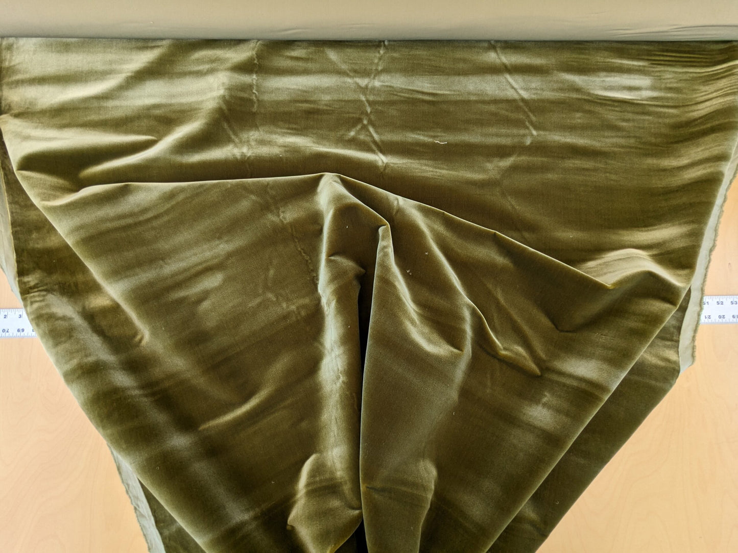 Scalamandre King Olive Green Silk Plain MSRP USD 1,092/y