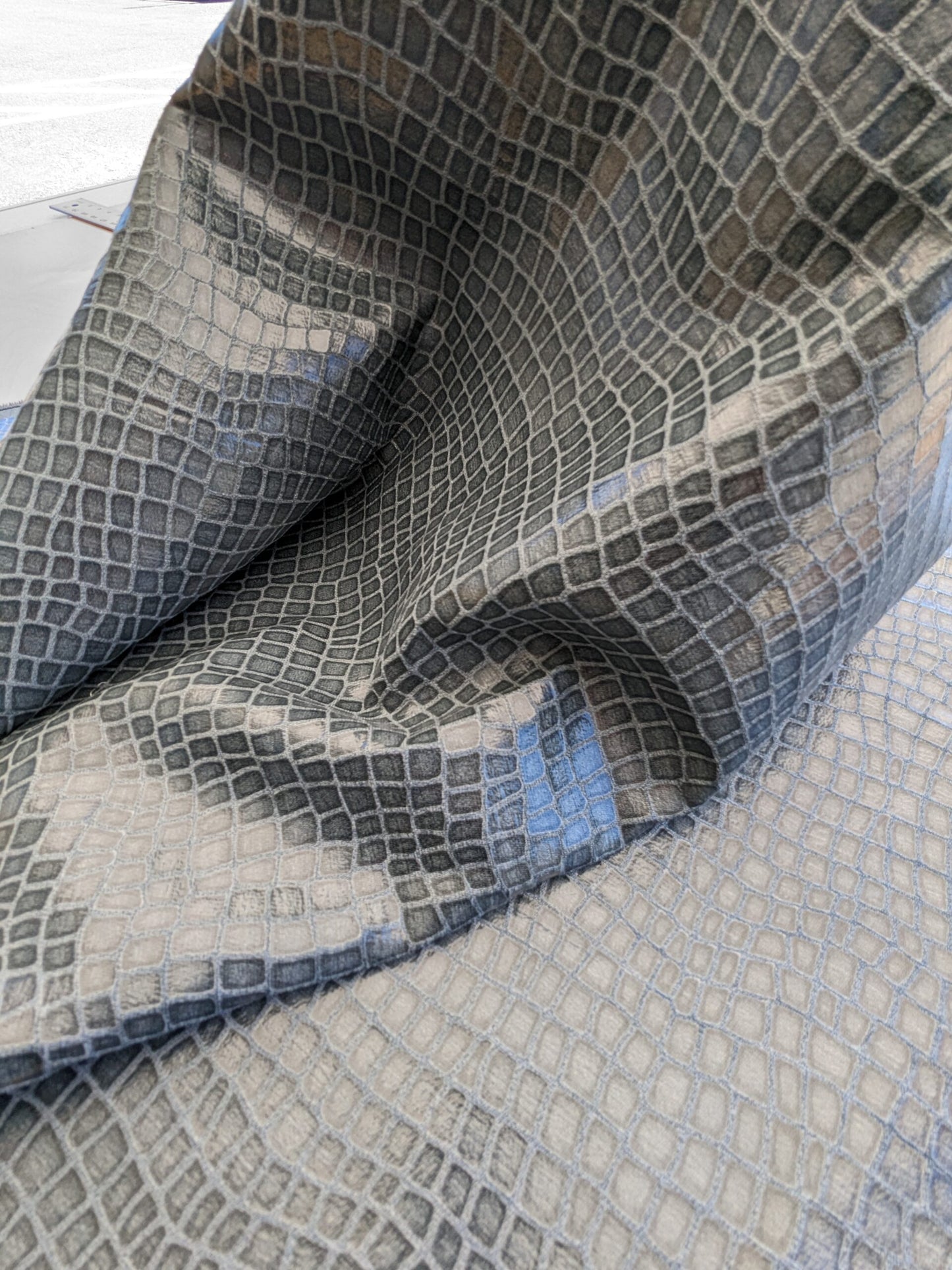 Scalamandre Gator Stone Black Viscose Blend Small Scale MSRP $210/y