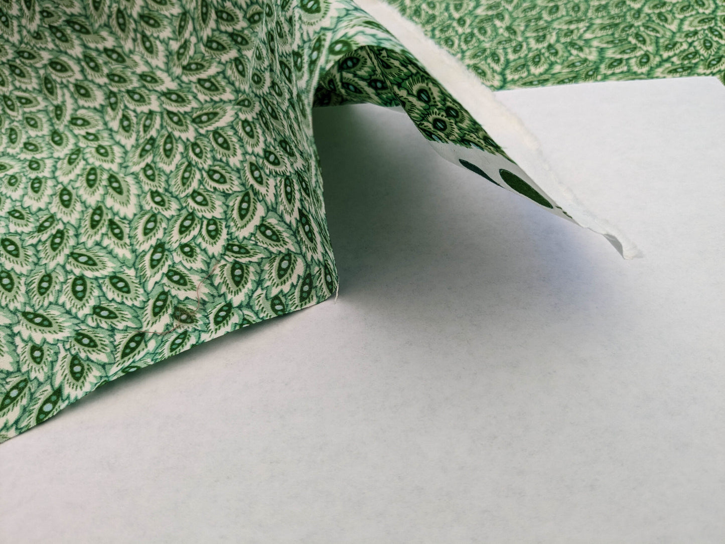 Scalamandre Les Feuilles Print Green Animal Skin Bird Feather MSRP USD 200+/y