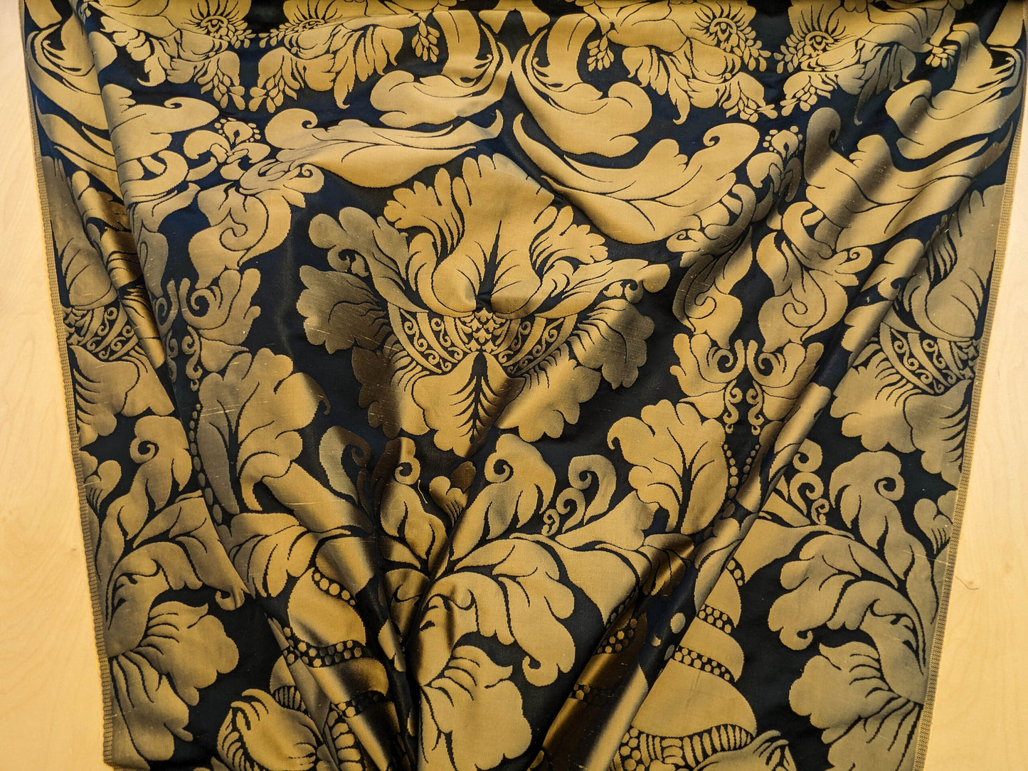 Scalamandre Aspide II Black &amp; Gold  Damask MSRP USD 628/y