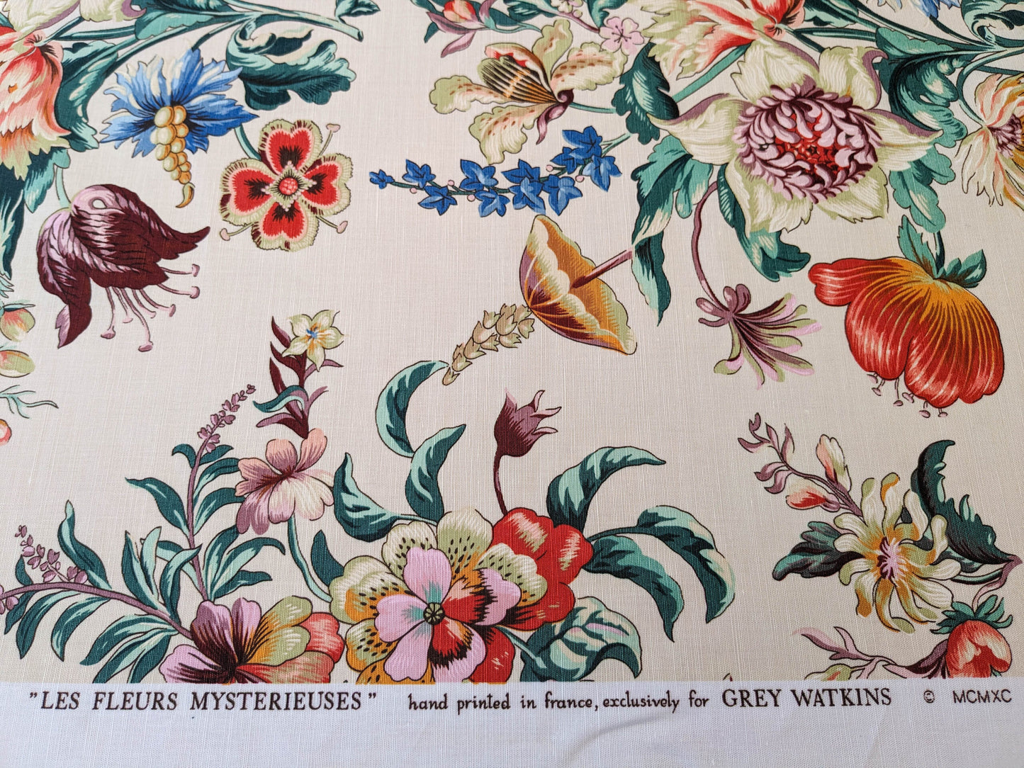 Scalamandre Les Fleurs Mystereiuses Cream Beige Floral Botanical Foliage MSRP USD 784/y