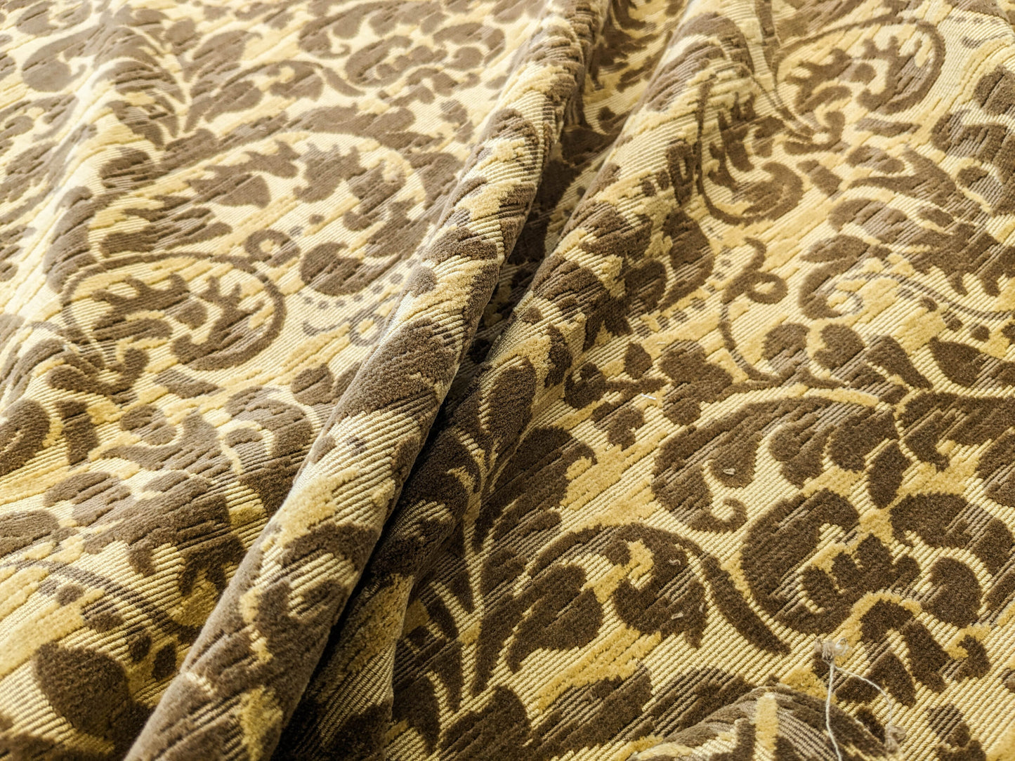Scalamandre Vendome Camel Brown Cut Velvet Brown Gold Florentine Renaissance Damask MSRP USD292/y