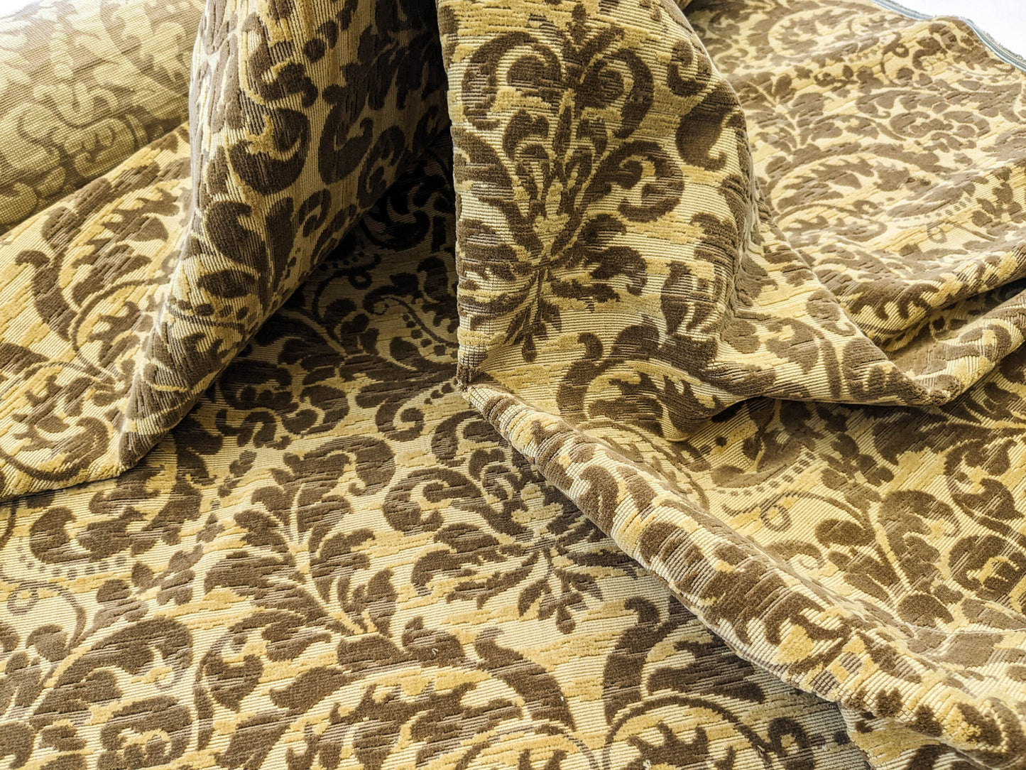 Scalamandre Vendome Camel Brown Cut Velvet Brown Gold Florentine Renaissance Damask MSRP USD292/y