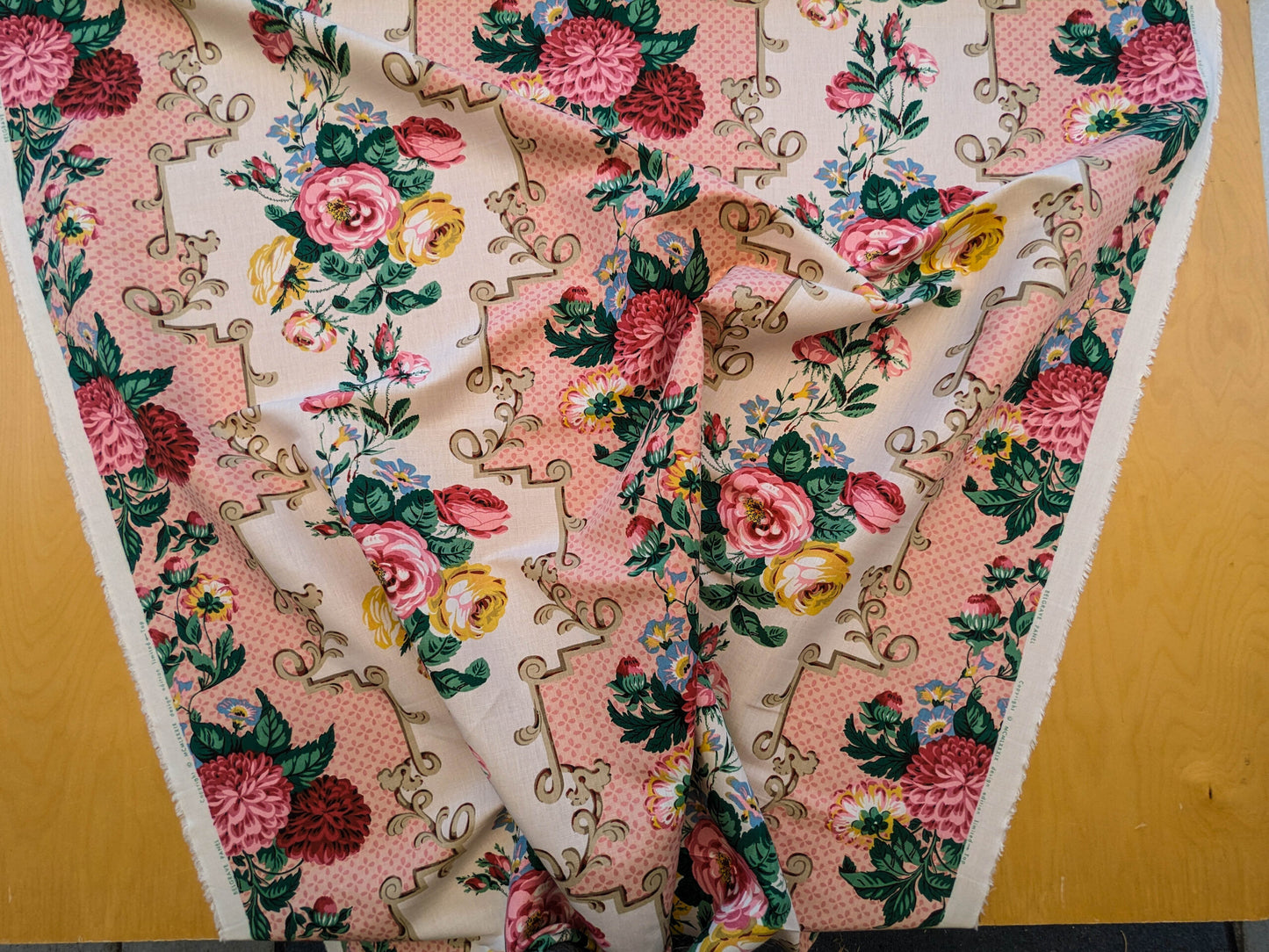 Scalamandre Belgrave Panel Multi Pink Red Green White Floral Large Scale MSRP USD 170/y