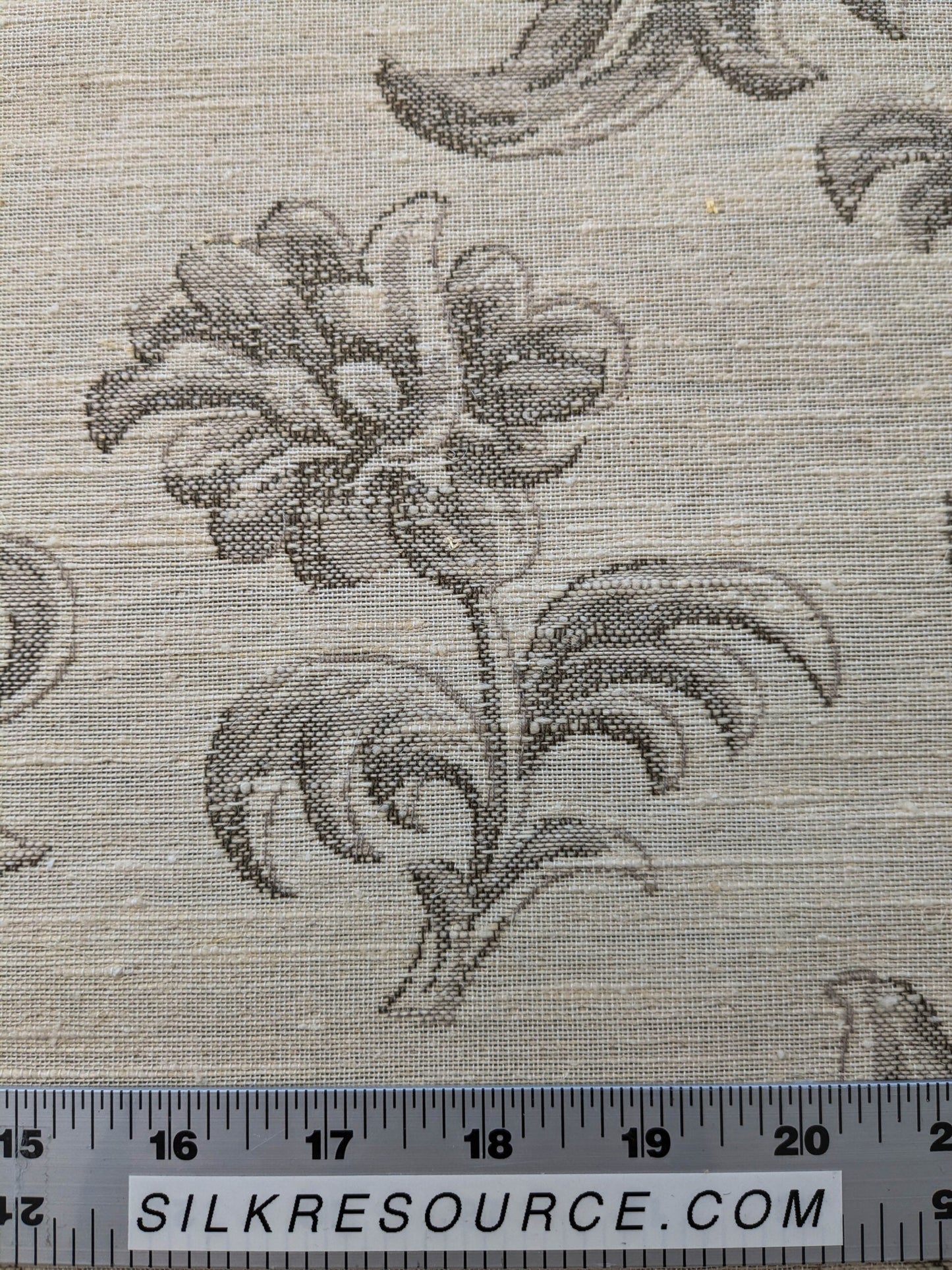 0.88Y Scalamandre Arles Taupe Gray Beige Floral Botanical Cotton Linen MSRP USD 196/y