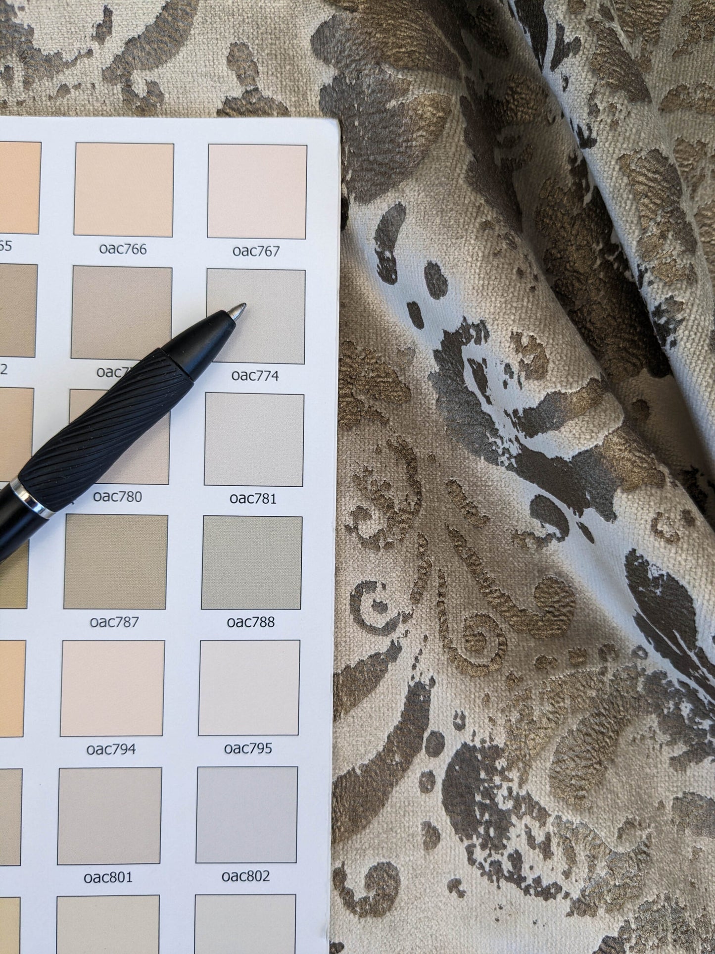 Scalamandre Palladio Velvet Damask Burnished Gold Damask Contemporary MSRP USD 560/y