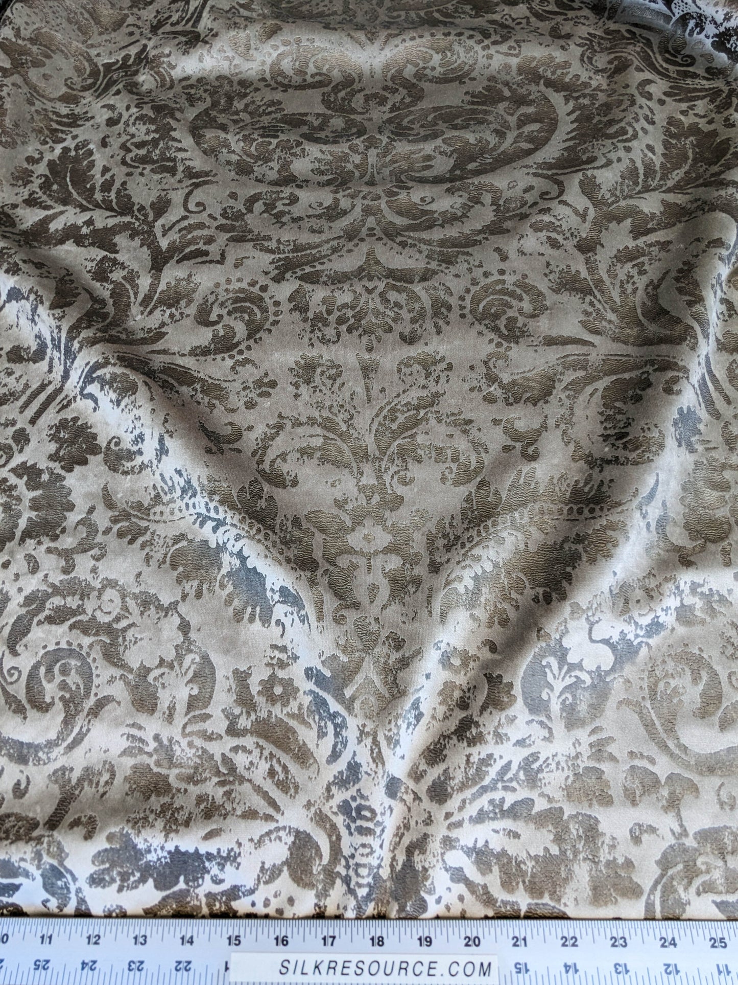 Scalamandre Palladio Velvet Damask Burnished Gold Damask Contemporary MSRP USD 560/y