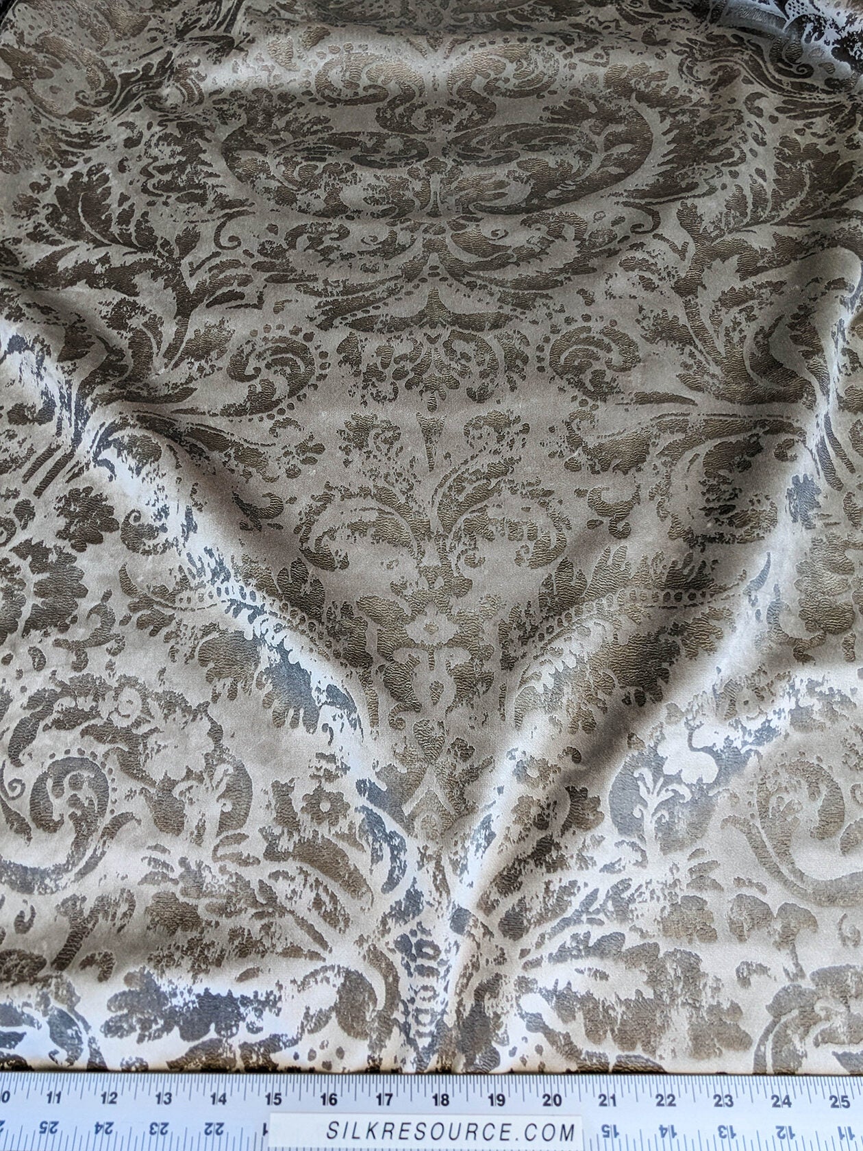 Scalamandre Palladio Velvet Damask Burnished Gold Damask Contemporary MSRP USD 560/y