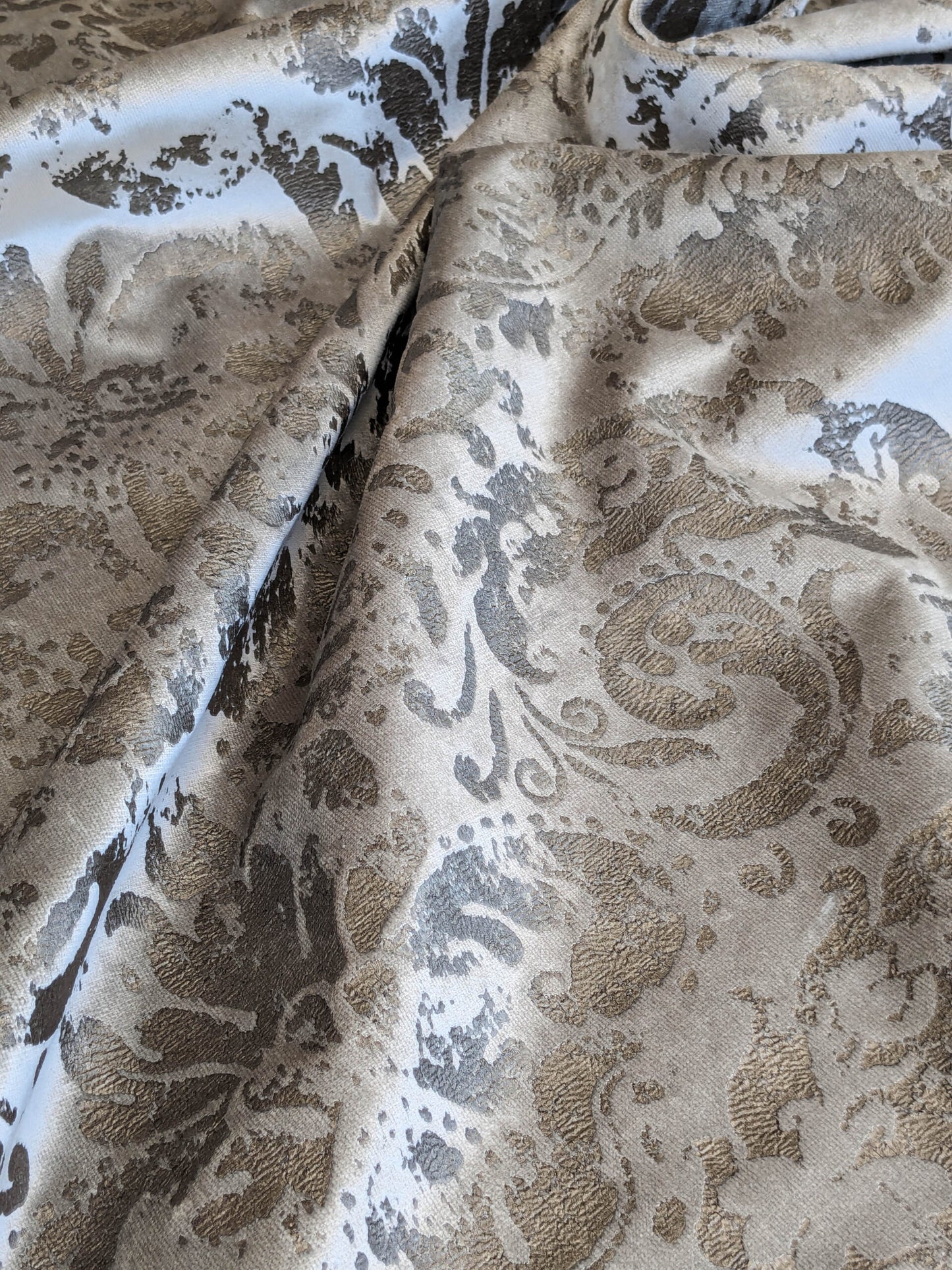 Scalamandre Palladio Velvet Damask Burnished Gold Damask Contemporary MSRP USD 560/y