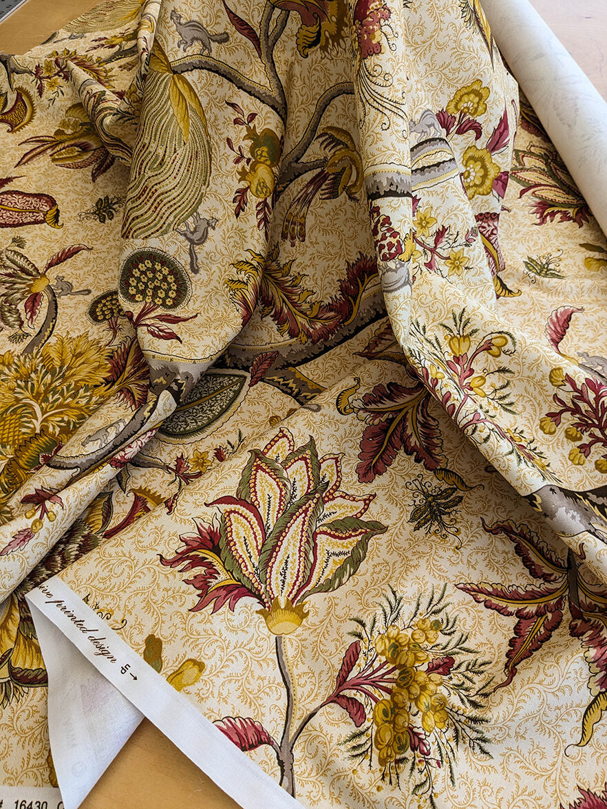 Scalamandre Pondicherry Cotton Print Coral on Gold Red Animal Jacobean Animal MSRP USD 292/y