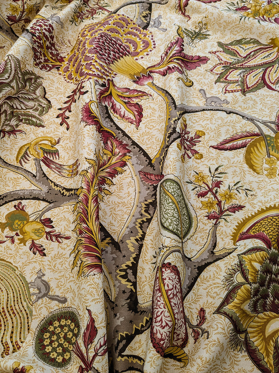 Scalamandre Pondicherry Cotton Print Coral on Gold Red Animal Jacobean Animal MSRP USD 292/y