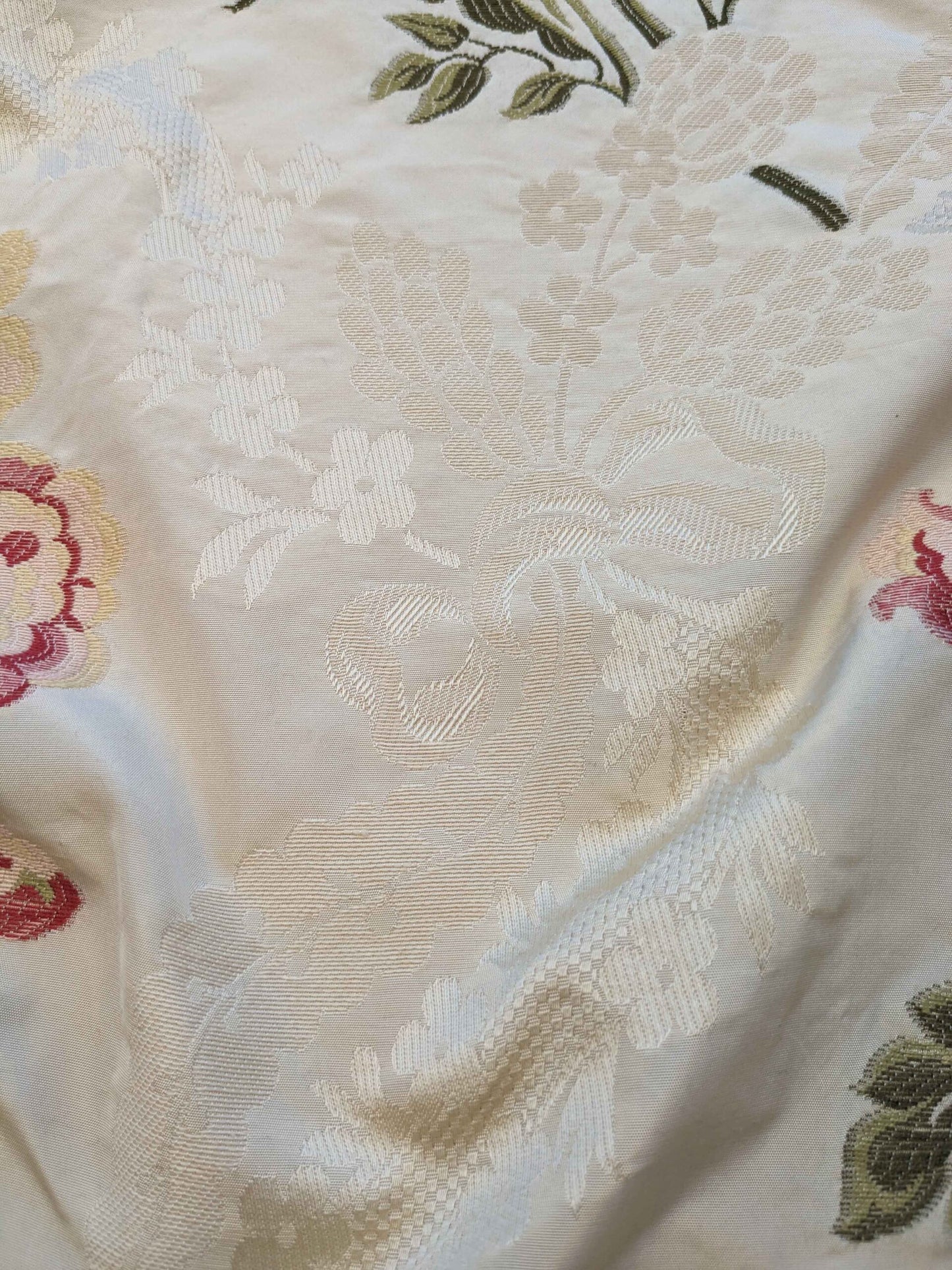 3.1yards Scalamandre Old World Weavers Floral Botanical Rose Foliage Cream Beige Green pink fil coupe Upholstery